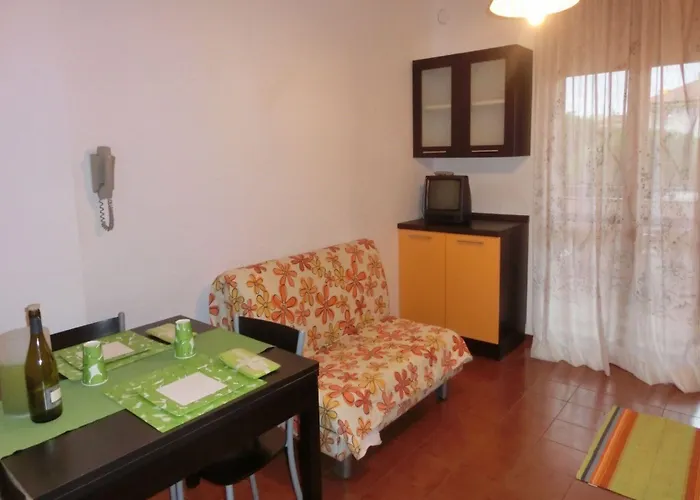 Apartment Comfortable Flat Next To The Beach-beahost