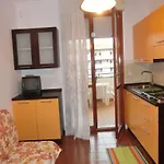 Comfortable Flat Next To The Beach-beahost
