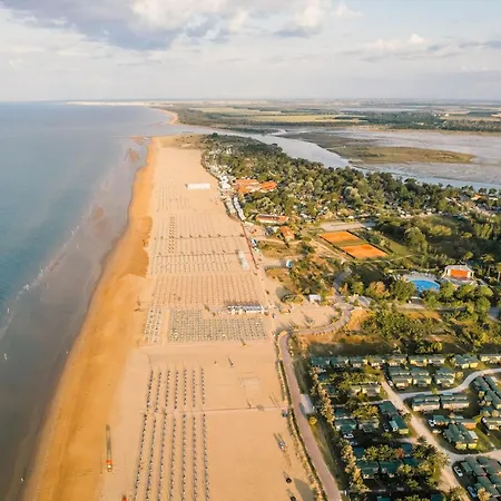 Comfortable Flat Next To The Beach-beahost * بيبيوني